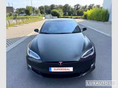Tesla Model X (2019) - Foto 2
