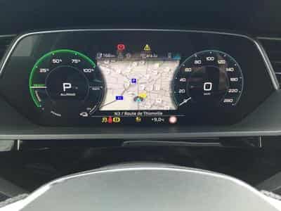 Audi Q8 Sportback e-tron s-line (2025) - Foto 12