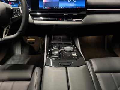 BMW 520 Touring (2025) - Foto 7