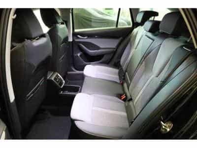 Skoda Octavia Selection (2025) - Foto 9