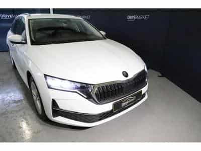 Skoda Octavia Selection (2025) - Foto 13