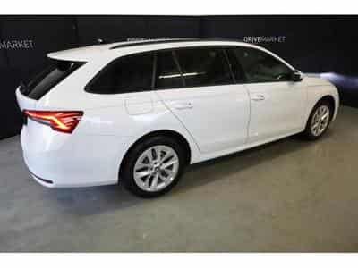 Skoda Octavia Selection (2025) - Foto 3