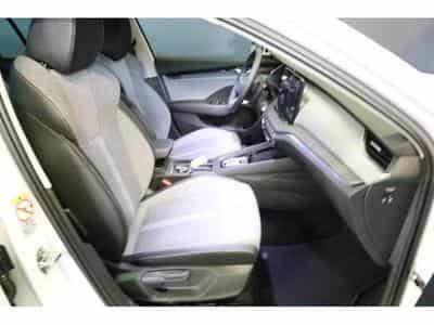 Skoda Octavia Selection (2025) - Foto 9