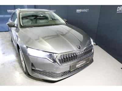 Skoda Octavia Selection (2025) - Foto 13