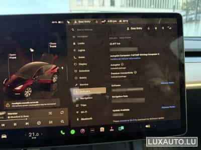Tesla Model Y Long Range with Tow Hitch (2024) - Foto 11