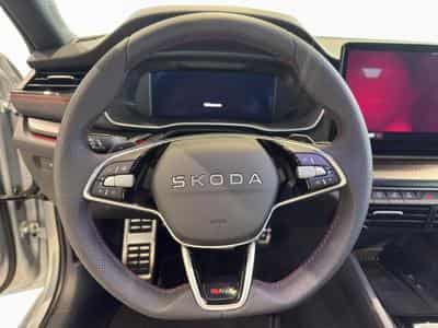 Skoda Octavia RS (2025) - Foto 10