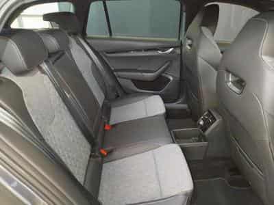 Skoda Octavia Sportline (2024) - Foto 13