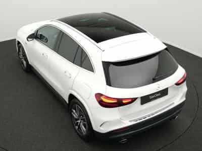 Mercedes GLA 35 AMG 4MATIC Multi+360°+Pano+Kamera+Memo (2024) - Foto 13