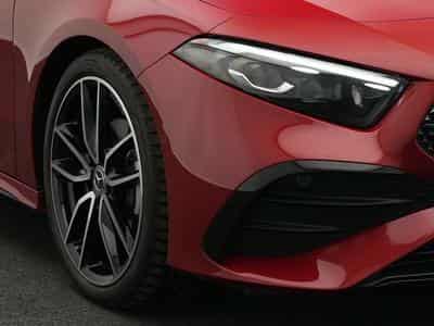 Mercedes A 200 d AMG-Line Multi+Kamera+AHK+19"+Night (2025) - Foto 9
