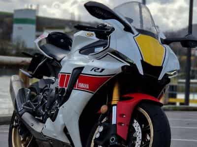 Yamaha R1 MotoGp 60th Aniversary Edition (2022) - Photo 1