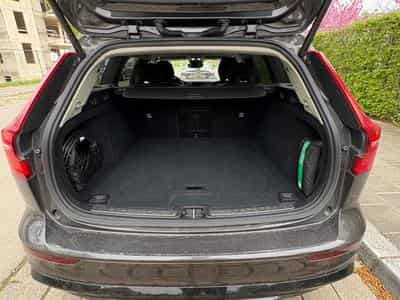 Volvo V60 T6 Plus Dark / Plug-in-Hybrid (2024) - Photo 3