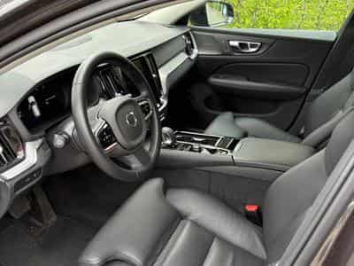 Volvo V60 T6 Plus Dark / Plug-in-Hybrid (2024) - Photo 5