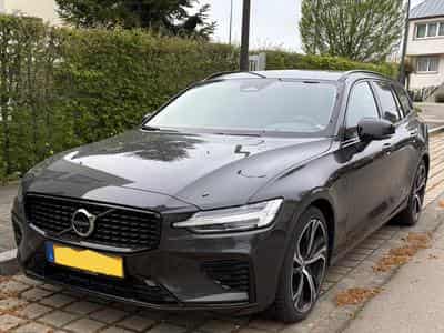 Volvo V60 T6 Plus Dark / Plug-in-Hybrid (2024) - Photo 1
