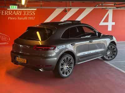 Porsche Macan Turbo (2014) - Foto 2