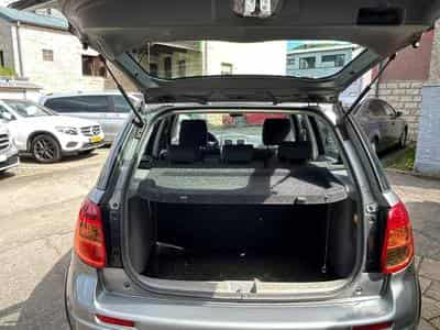 Suzuki SX4 1.6 Automatique 120cv (2013) - Foto 5