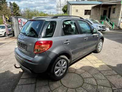 Suzuki SX4 1.6 Automatique 120cv (2013) - Foto 6