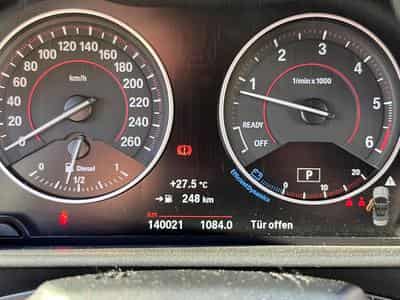 BMW 218 d (2017) - Foto 12