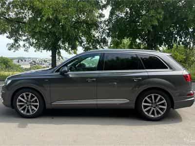Audi Q7 S-Line (2018) - Foto 1