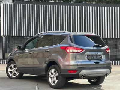 Ford Kuga 4X4 / AUTOMATIQUE / DIESEL (2014) - Foto 3
