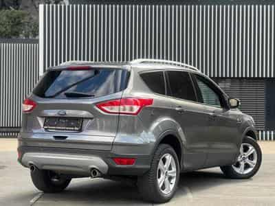 Ford Kuga 4X4 / AUTOMATIQUE / DIESEL (2014) - Foto 4