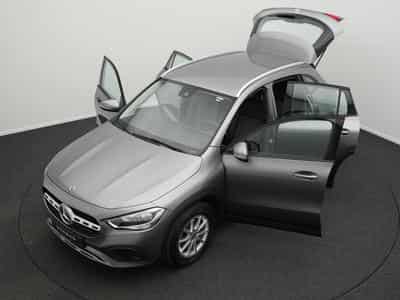 Mercedes GLA 180 d Kamera+PTS+SHZ+MBUX (2020) - Foto 14