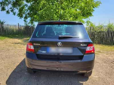 Skoda Fabia 1.4l TDI, mit neuer Batterie + 8 Reifen (2016) - Foto 3