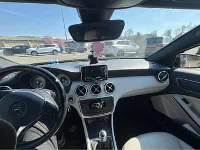 Mercedes A 180 (2014) - Foto 1