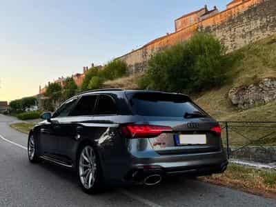 Audi RS4 (2023) - Photo 1