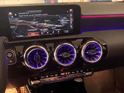 Mercedes A 200 A 200 D AMG. LINE 4 Matic (2023) - Foto 6