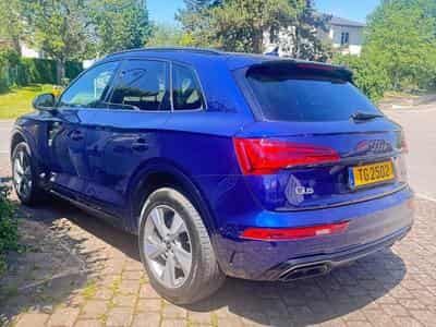 Audi Q5 S-line 4,5 TFSI (2022) - Foto 2