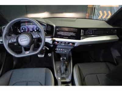 Audi Q2 35 TFSI S Tronic (2024) - Foto 2