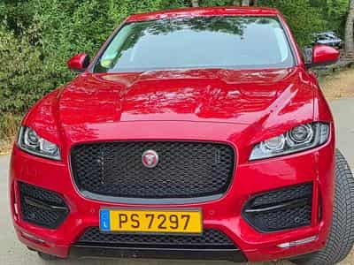 Jaguar F-Pace R Sport (2019) - Photo 1