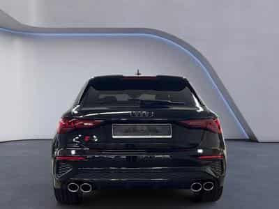 Audi S3 Sportback TFSI S tronic S line Mythos (2024) - Photo 3