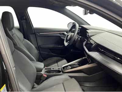 Audi S3 Sportback TFSI S tronic S line Mythos (2024) - Photo 5