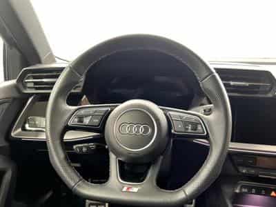 Audi S3 Sportback TFSI S tronic S line Mythos (2024) - Photo 9