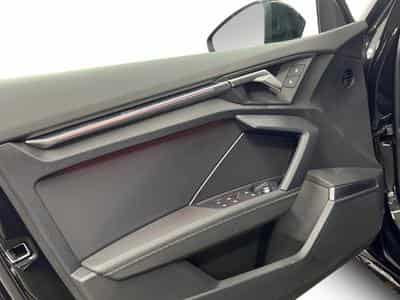 Audi S3 Sportback TFSI S tronic S line Mythos (2024) - Photo 10