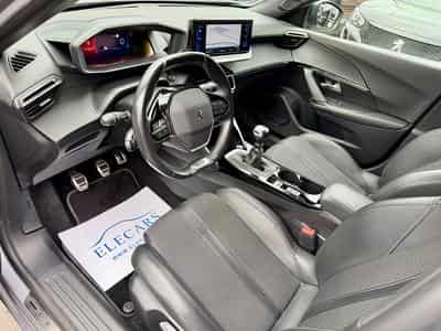 Peugeot 2008 1.2 PureTech 130 GT-Line NAVI/CAM/LED (2020) - Foto 7