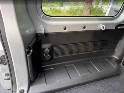 Suzuki Jimny JIMNY ALLGRIP GPS + HIFI ALPINE + 220V (2023) - Foto 7