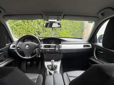 BMW 318 Serie 3 E91 Touring (2011) - Foto 10