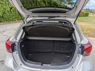 Mazda 2 e-SKYACTIV (2023) - Foto 2