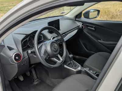 Mazda 2 e-SKYACTIV (2023) - Foto 3