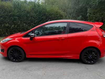 Ford Fiesta Sport redline (2016) - Foto 2