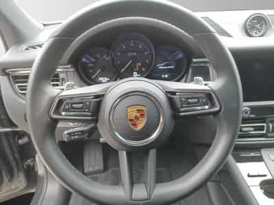 Porsche Macan GTS (2023) - Photo 11
