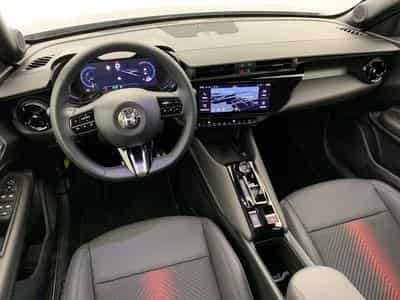 Alfa-Romeo Junior 1.2 Ibrida 145 ch e-DCT6 Ti (2026) - Foto 15