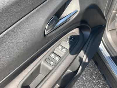 Alfa-Romeo JUNIOR 1.2 IBRIDA 145 SPECIALE E-DCT6 (2026) - Foto 12