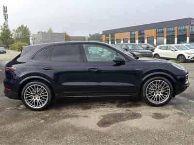 Porsche CAYENNE (9YA) 3.0 V6 462 E-HYBRID PLATINUM EDITION (2023) - Foto 4