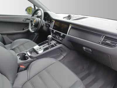 Porsche Macan GTS (2023) - Photo 12