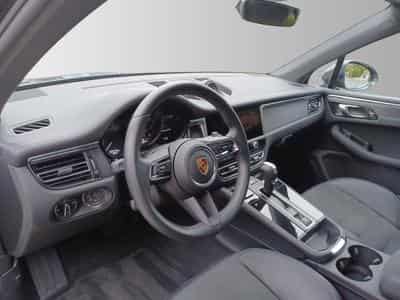 Porsche Macan GTS (2023) - Photo 10