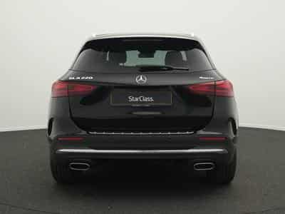 Mercedes GLA 220 4MATIC Multi+Pano+AHK+Handsfree (2025) - Foto 4