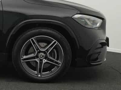 Mercedes GLA 220 4MATIC Multi+Pano+AHK+Handsfree (2025) - Foto 8